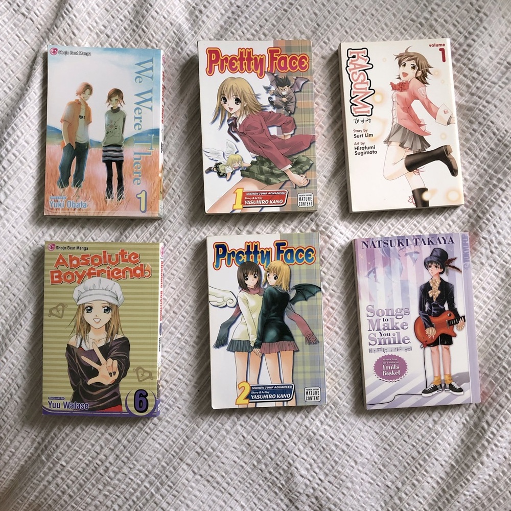 *SOLD* Mixed Bundle of Manga Books
